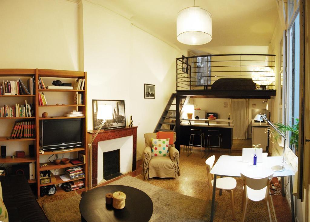 La Suite Du Jeune Homme Montpellier Exteriör bild
